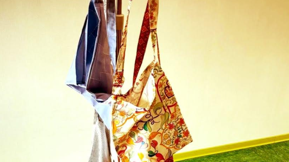 ASL VCO: borse per drenaggi in dono dagli Amici dell’Oncologia